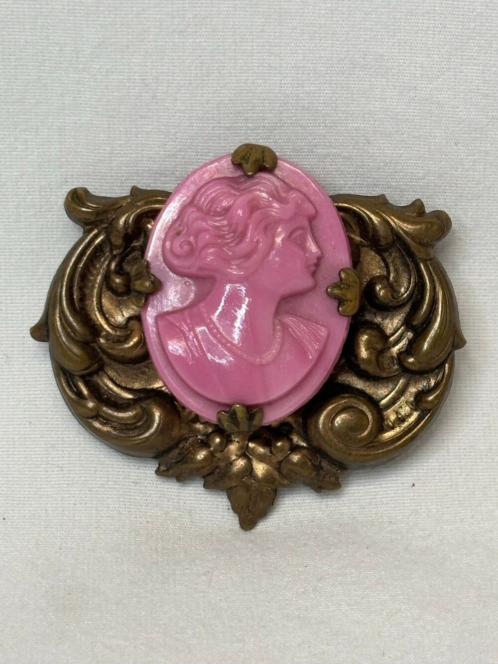 Very Pink Cameo Pin on Goldtone Matte Finish Victorian Lady Profile #6194